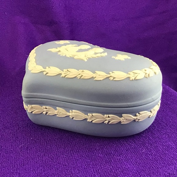 Wedgwood Jasperware Royal Wedding Trinket Box Prince Charles Lady Diana 1981 - Picture 7 of 12